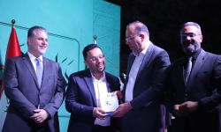 نخيل عراقي تكرم الأدباء الشباب بميدالية الجواهري بختام مهرجان (جواهريون) السادس